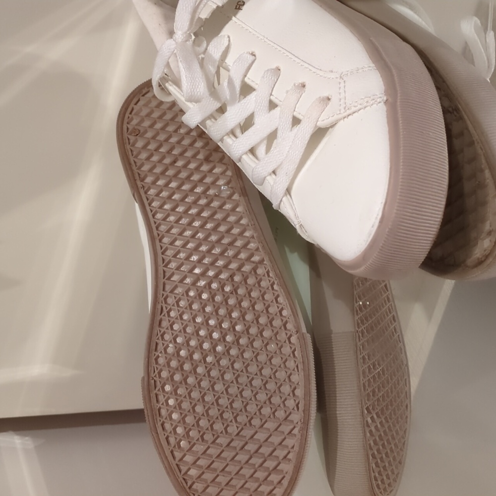 French Connection Sneakers - Picture 2 of 5